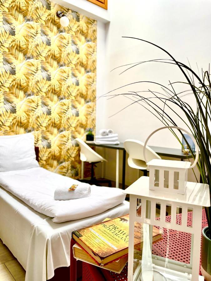Happy Living Hostel Wrocław Extérieur photo